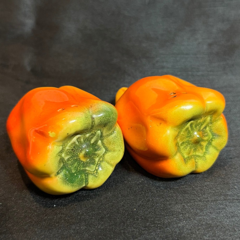 Vintage Ucagco Japan Orange Bell Pepper Salt and Pepper Shakers Set Ceramic